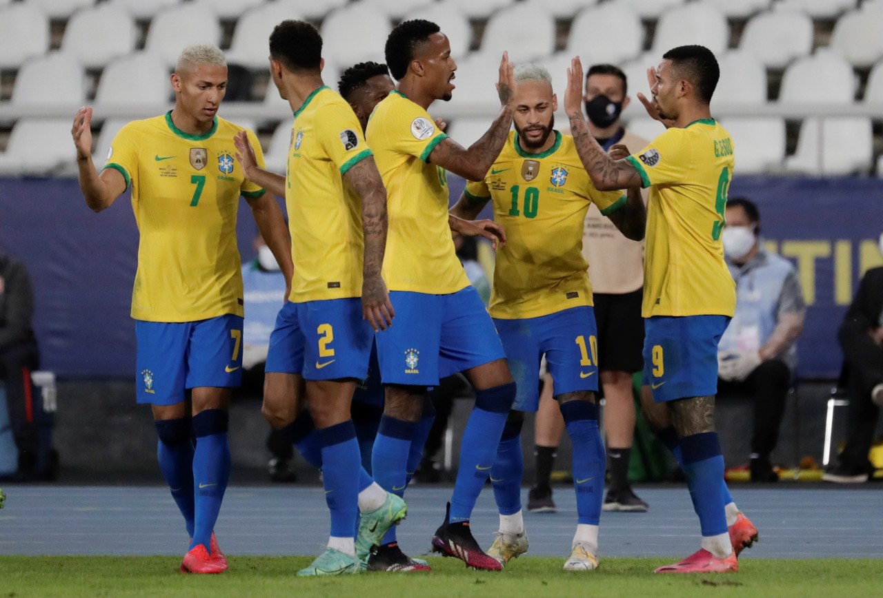Футболисты сборной бразилии