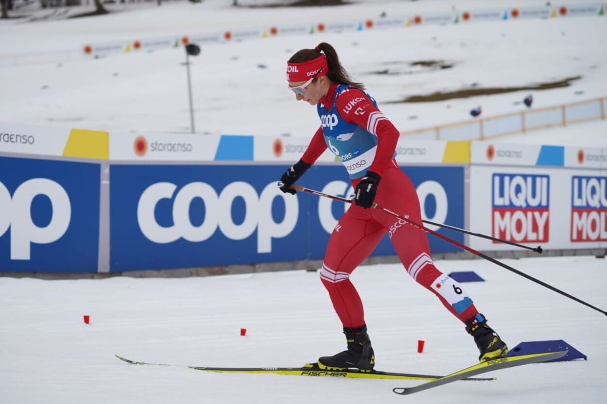 Лыжи чемпионат россии женщины спринт. Непряева тур де ски.