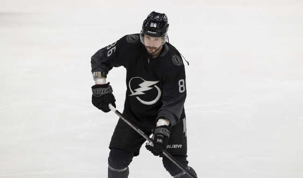 Кучеров в 21-й раз в карьере поучаствовал в победной шайбе в плей-офф НХЛ