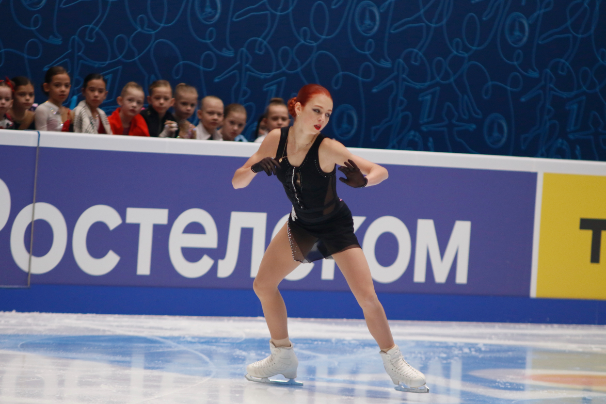 Трусова дебютировала в прыжках в длину, заняв на соревнованиях последнее место