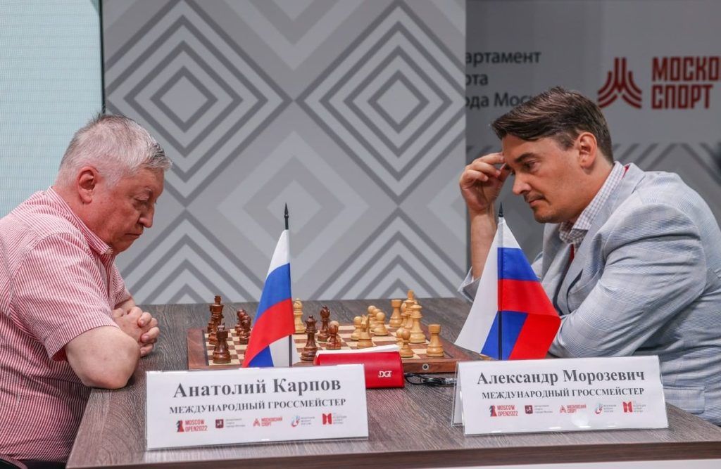 Пока Карякин побеждал, все вокруг обсуждали Карлсена. Как в Лужниках прошел Международный шахматный форум