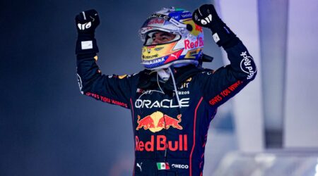 Перес отложил коронацию Ферстаппена! Итоги Гран-при Сингапура