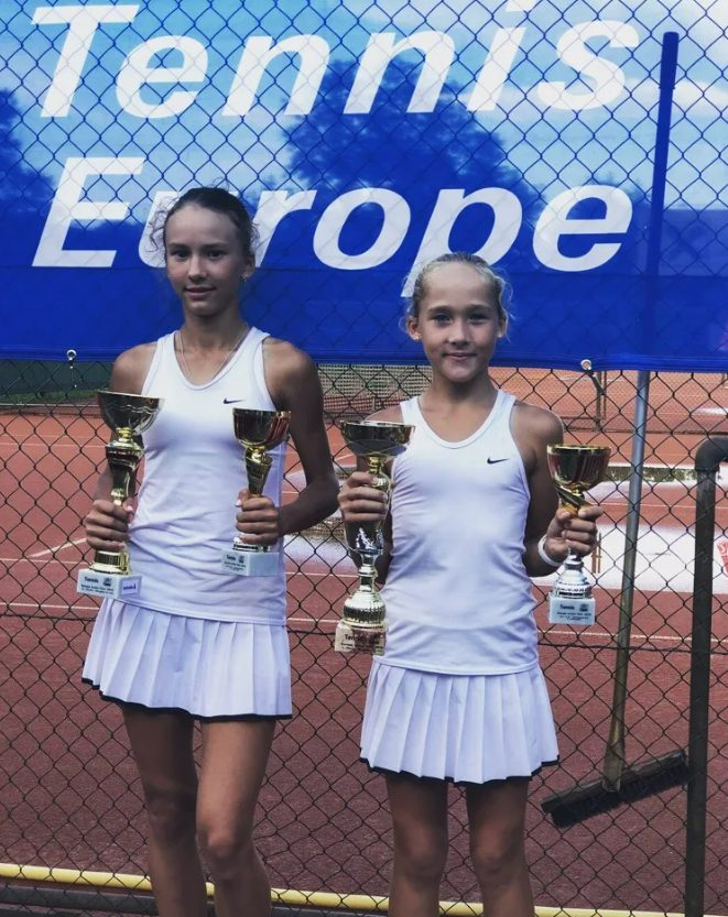 Кураторы Шараповой и сестра а-ля Уильямс! Как Мирра Андреева в 15 лет ворвалась в большой теннис